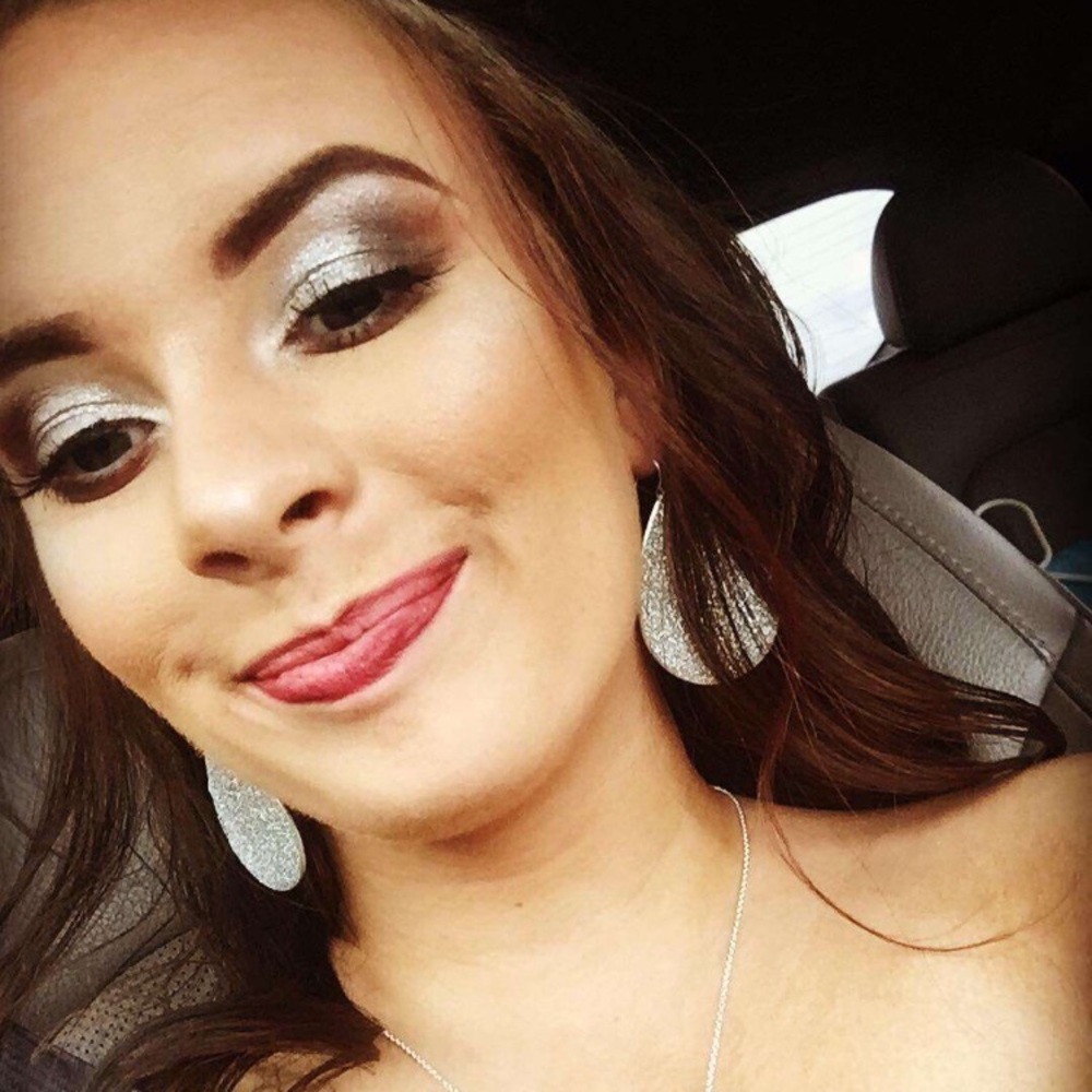 Meet your Posher, Sydney